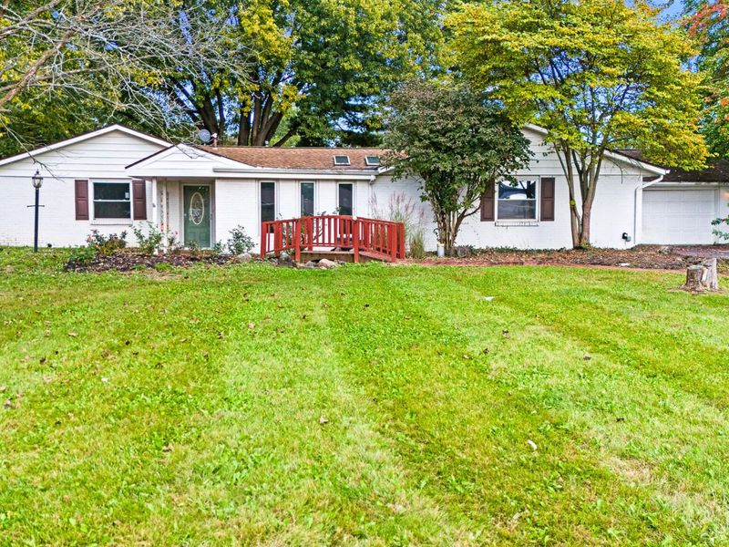 5625 Bradley Drive, Tipp City, OH 45371 Photo 1