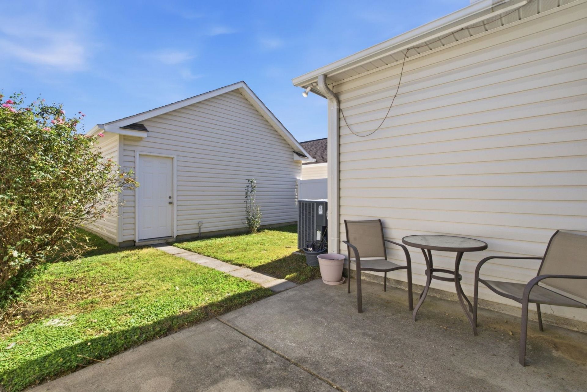 922 Wrigley Dr. Photo 43