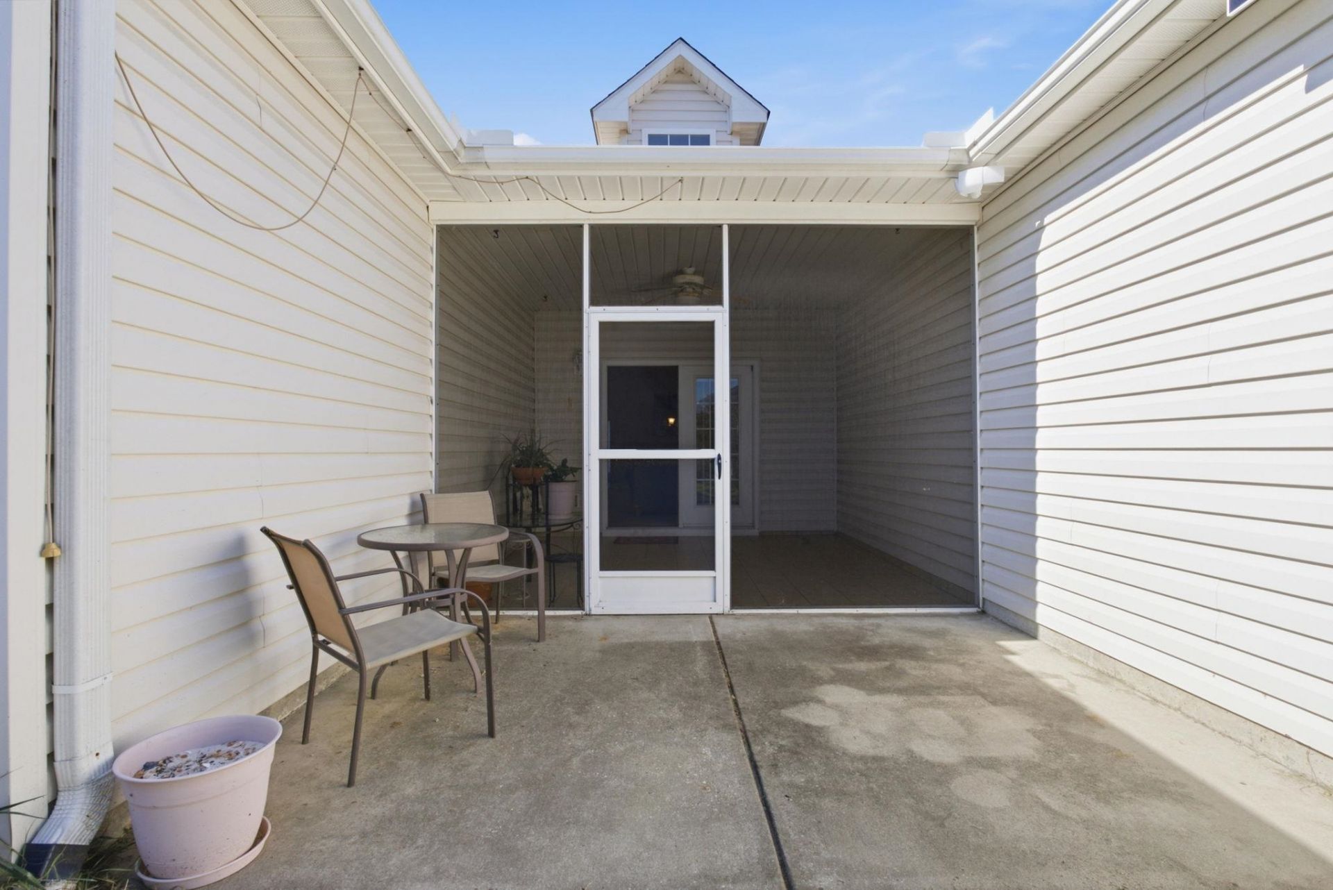 922 Wrigley Dr. Photo 46
