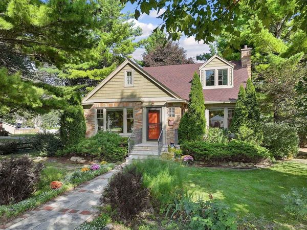 501 S Wille Street , Mount Prospect, IL 60056