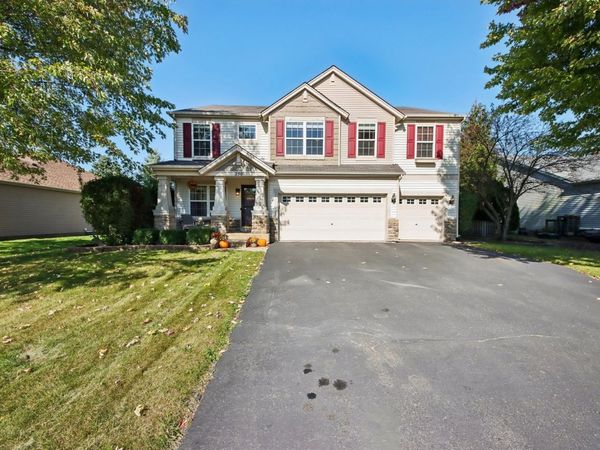 250 Sparrow Drive , Woodstock, IL 60098