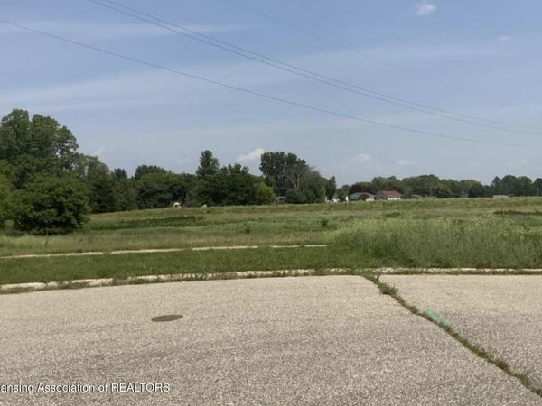 163 Crystal Court, Alma, MI 48801