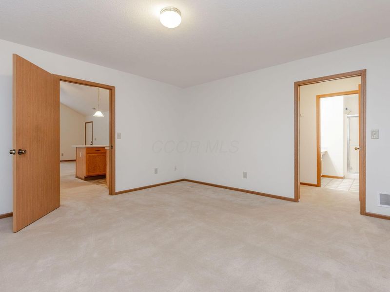 1281 Amberlea Drive W, Unit 7, Columbus, OH 43230 Photo 28