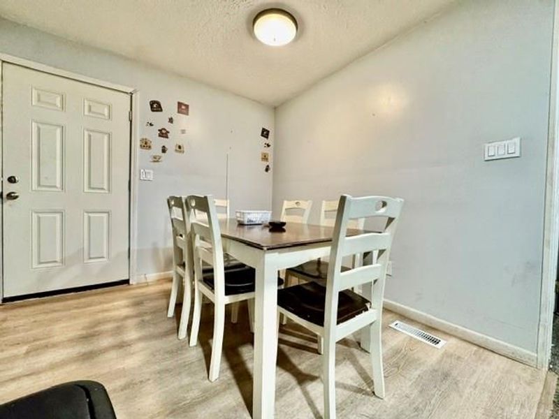 4074 Middlehurst Lane, Dayton, OH 45406 Photo 12