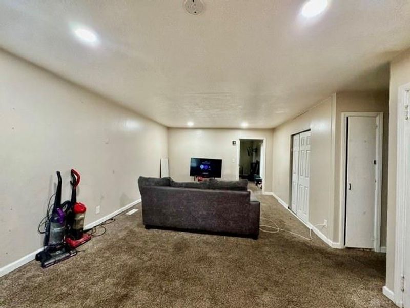 4074 Middlehurst Lane, Dayton, OH 45406 Photo 7