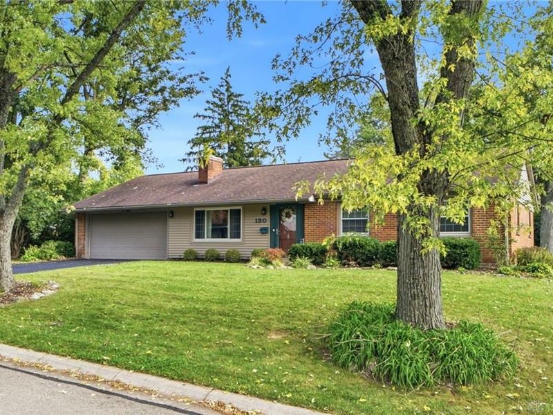 130 S Johanna Drive, Centerville, OH 45458 Photo 1