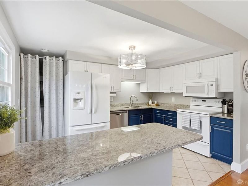 130 S Johanna Drive, Centerville, OH 45458 Photo 11