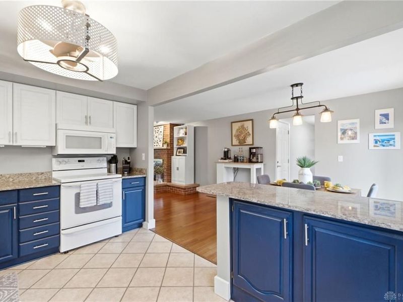 130 S Johanna Drive, Centerville, OH 45458 Photo 14