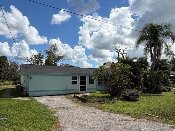 25 WARREN AVENUE , ENGLEWOOD, FL 34223