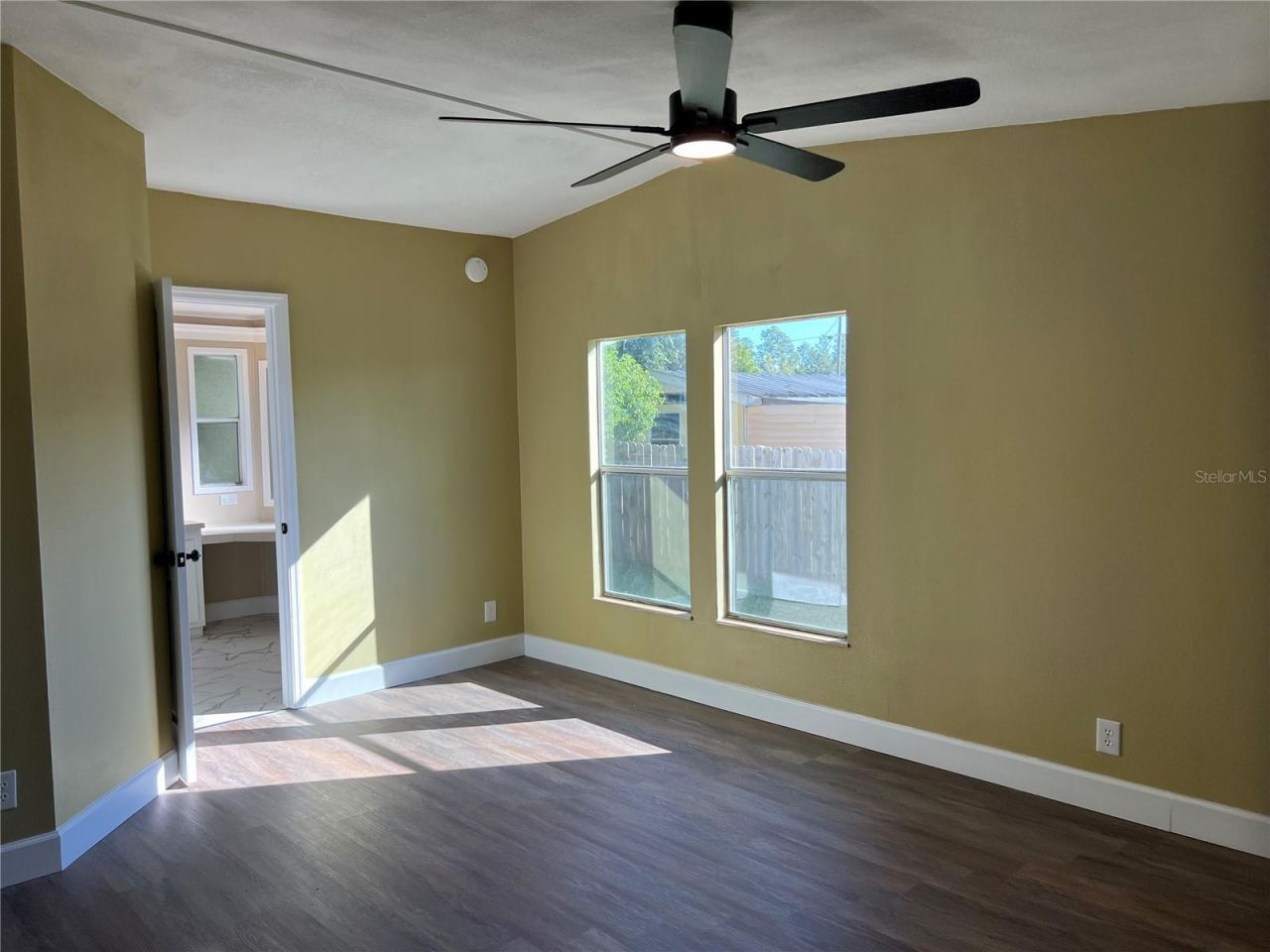 45518 Oak Street, Paisley, FL 32767 Photo