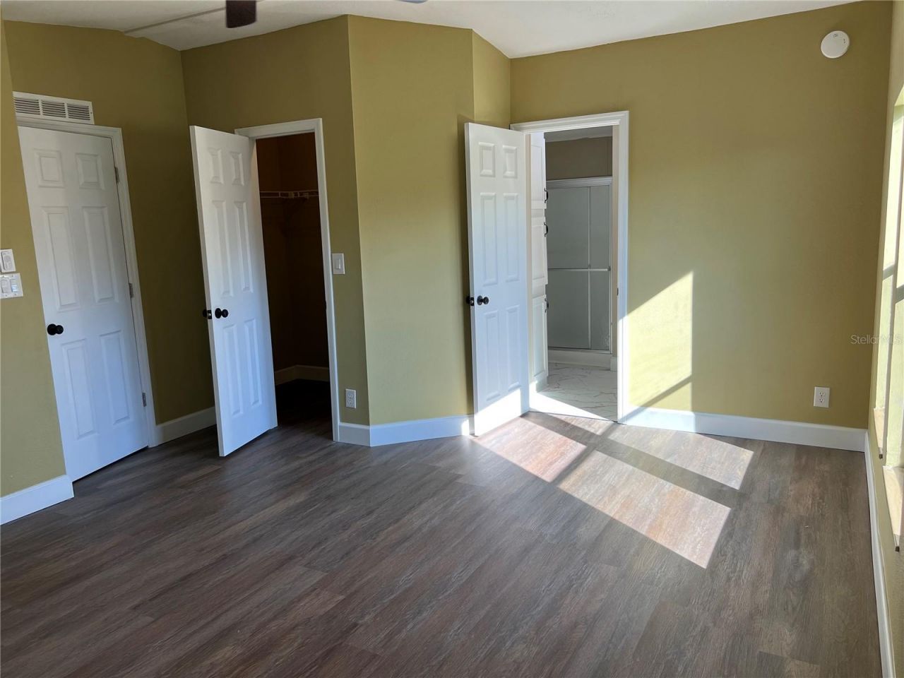 45518 Oak Street, Paisley, FL 32767 Photo