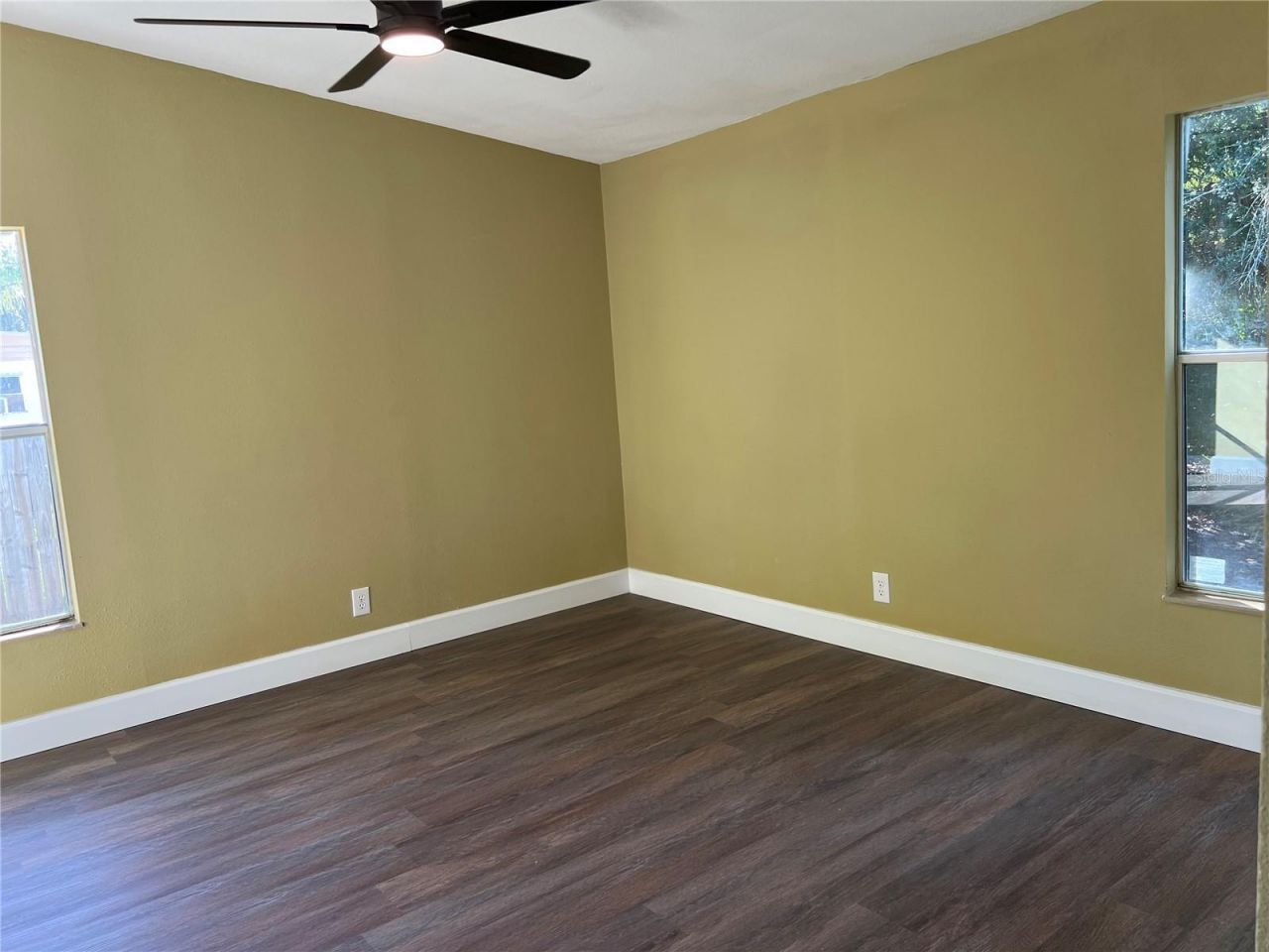 45518 Oak Street, Paisley, FL 32767 Photo