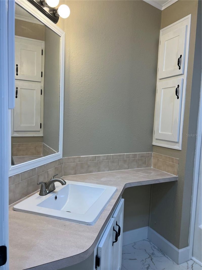 45518 Oak Street, Paisley, FL 32767 Photo