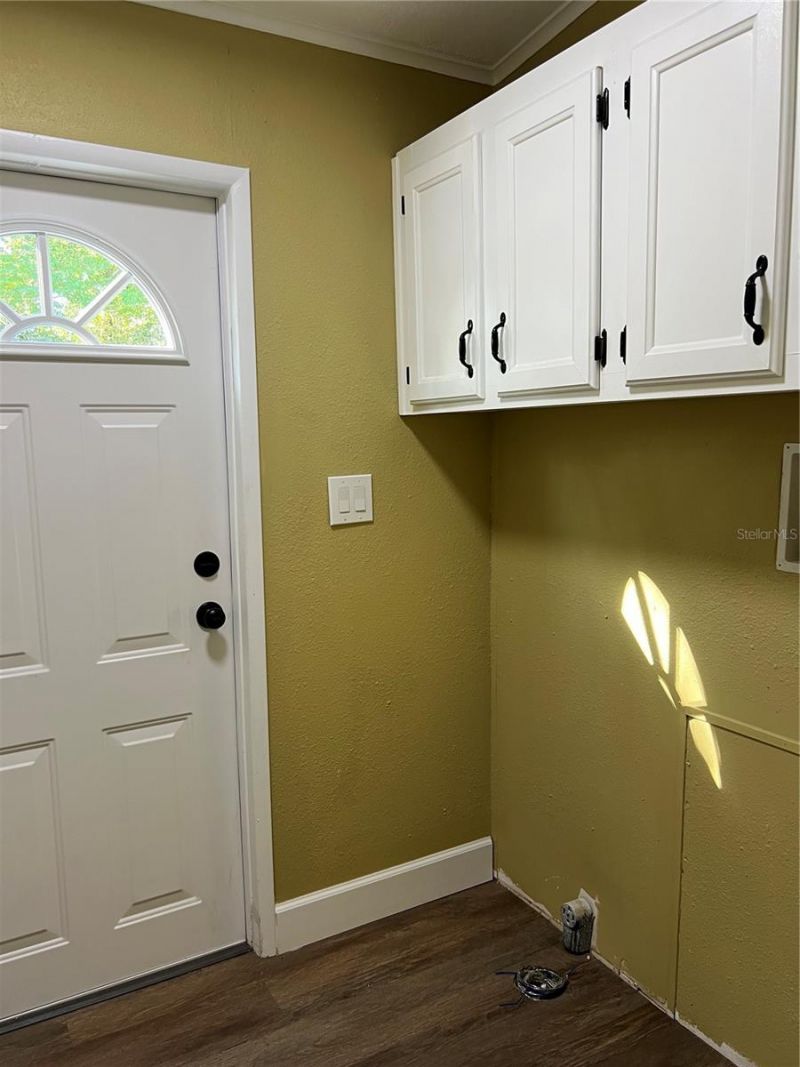 45518 Oak Street, Paisley, FL 32767 Photo