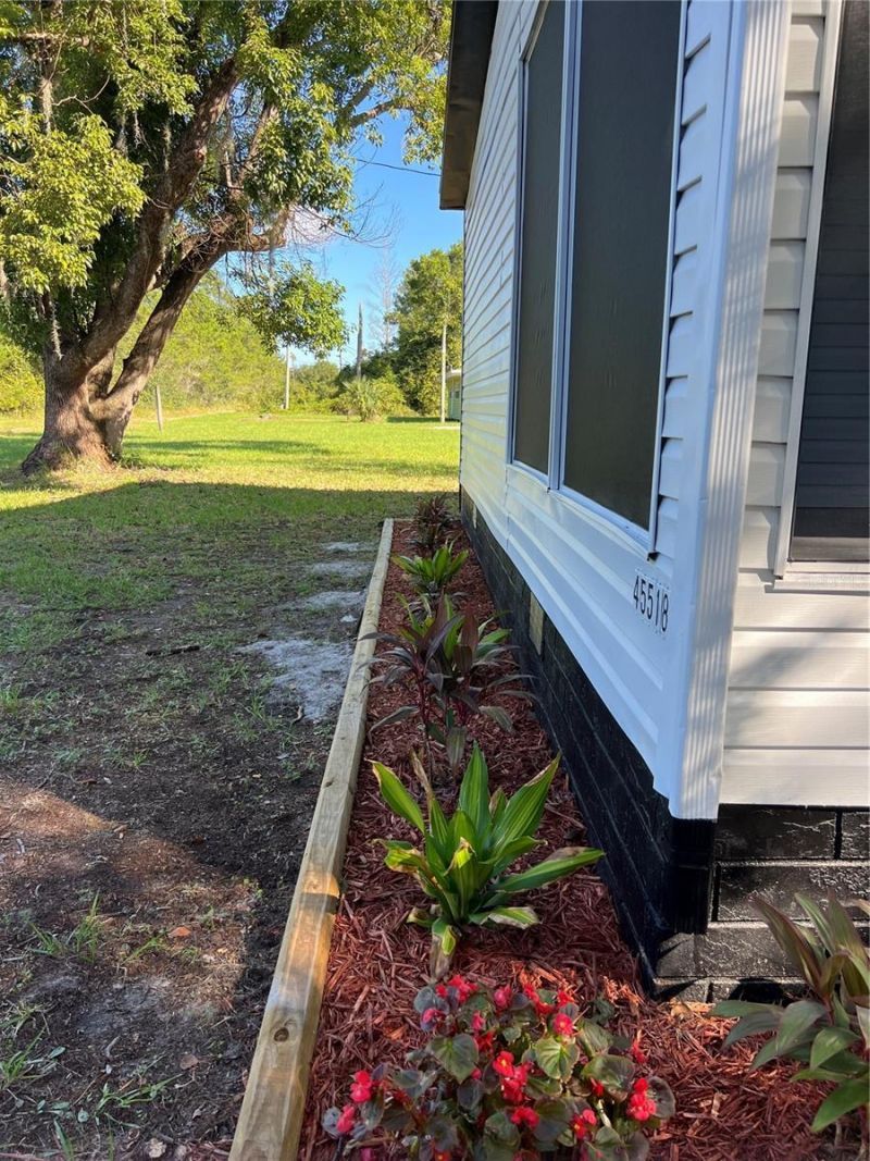 45518 Oak Street, Paisley, FL 32767 Photo