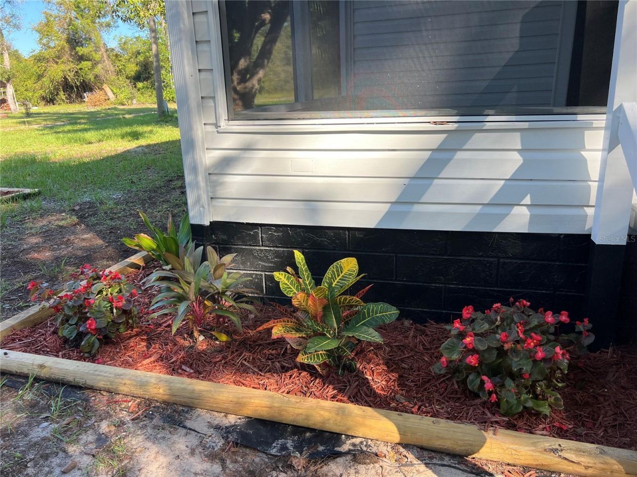 45518 Oak Street, Paisley, FL 32767 Photo