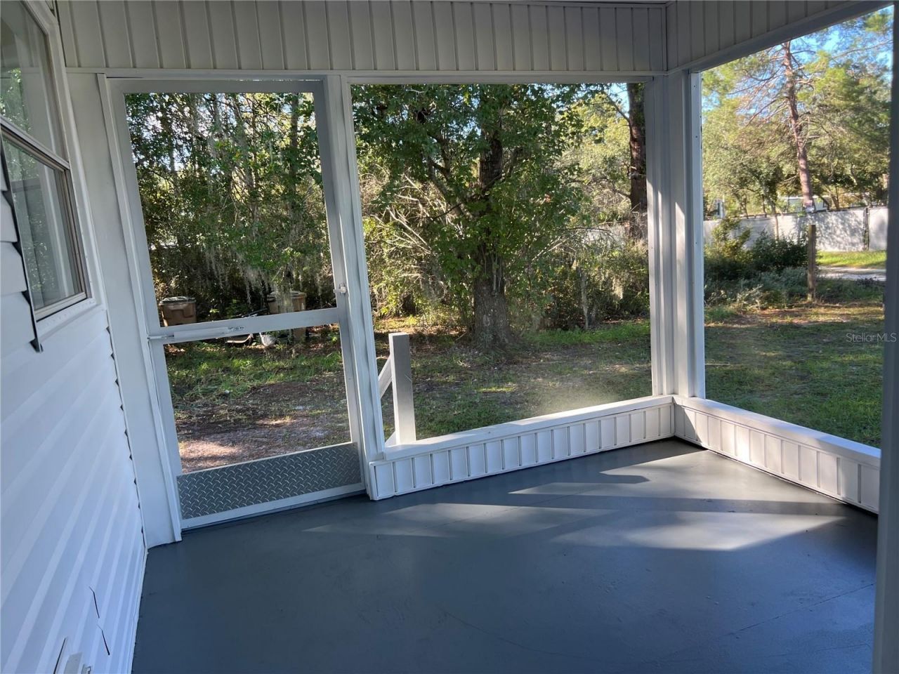 45518 Oak Street, Paisley, FL 32767 Photo