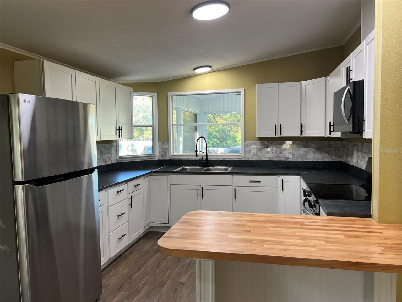 45518 Oak Street, Paisley, FL 32767 Photo