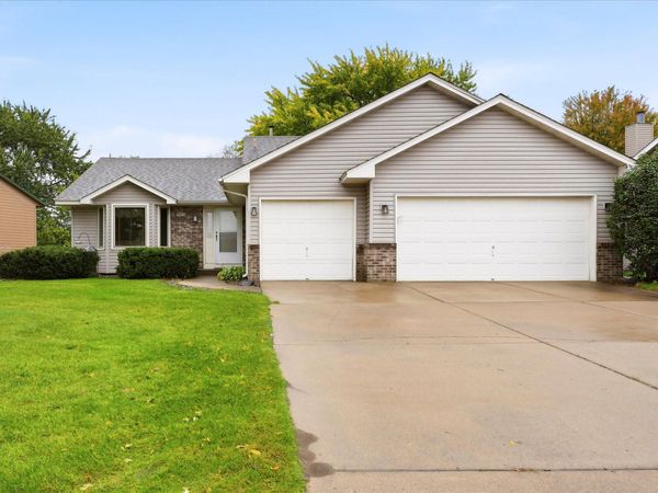 9213 Queens Gardens, Brooklyn Park, MN 55443