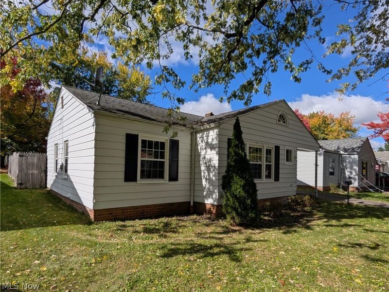 1210 Orchard Heights Drive, Mayfield Heights, OH 44124 Photo 2