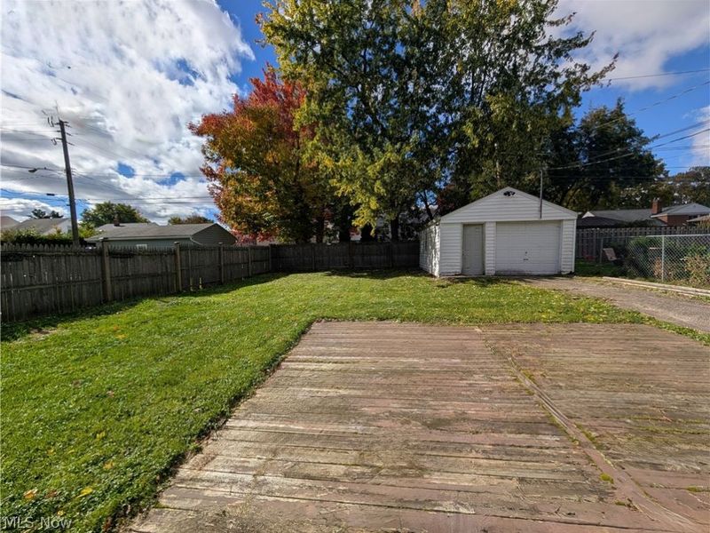 1210 Orchard Heights Drive, Mayfield Heights, OH 44124 Photo 2