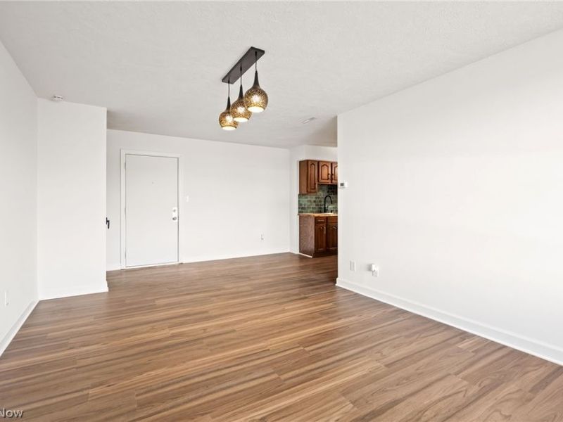 25735 Lorain Road, Unit 210, North Olmsted, OH 44070 Photo 6