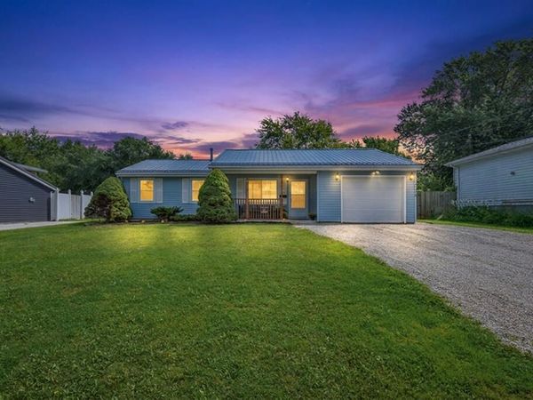 1098 Colonial, Marion, OH 43302