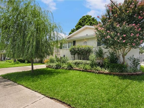 4420 TAFT Parkway , Metairie, LA 70002