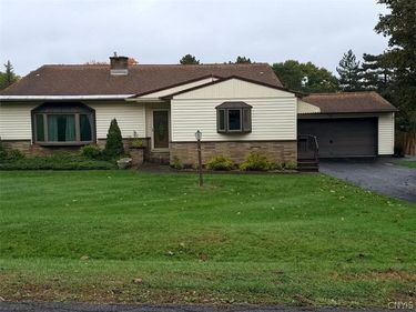 8 Beckwith Circle , Utica, NY 13501
