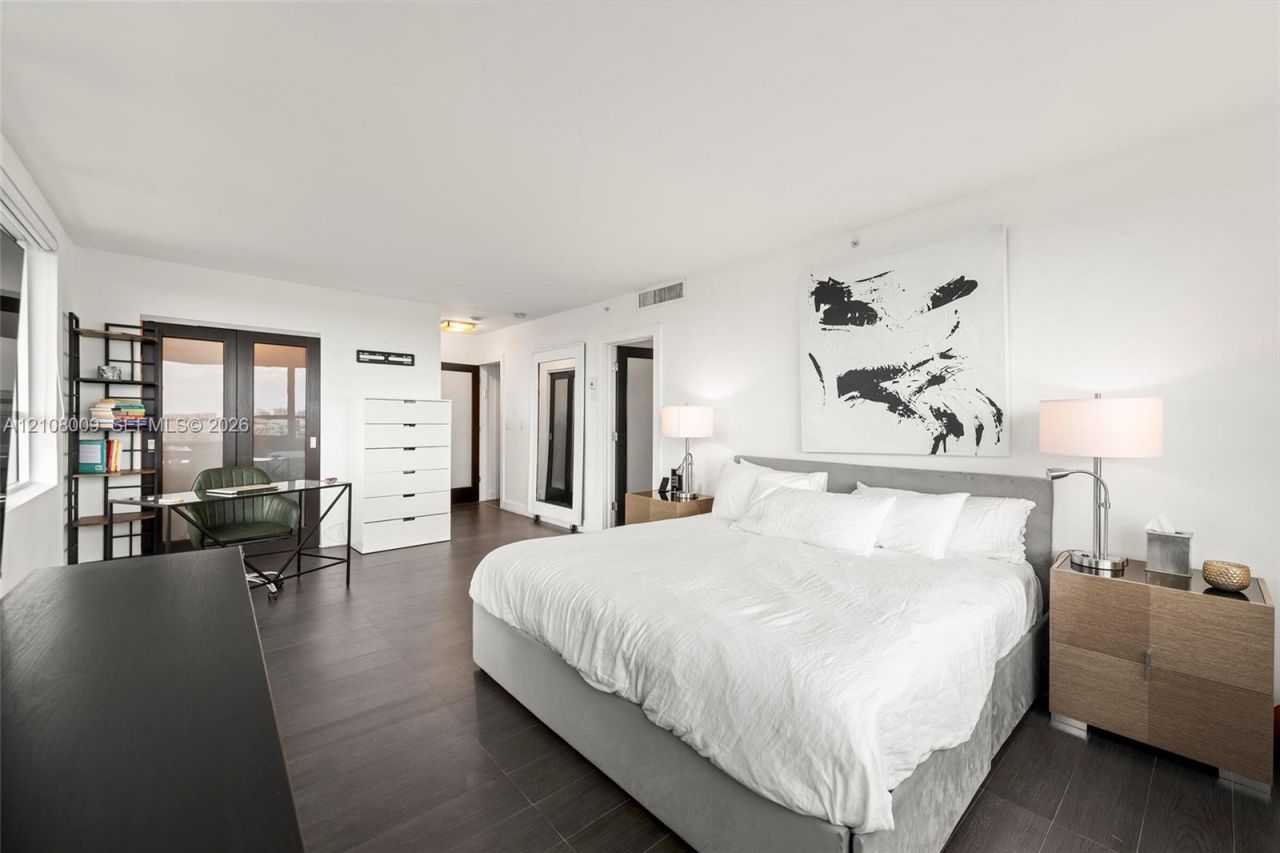 1500 Bay Rd, Unit 1514S, Miami Beach, FL 33139 Photo