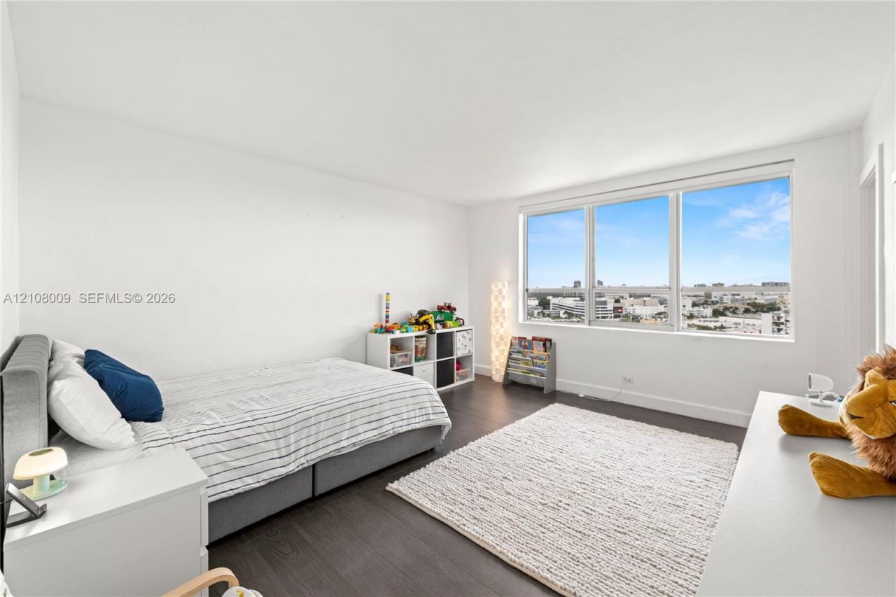 1500 Bay Rd, Unit 1514S, Miami Beach, FL 33139 Photo