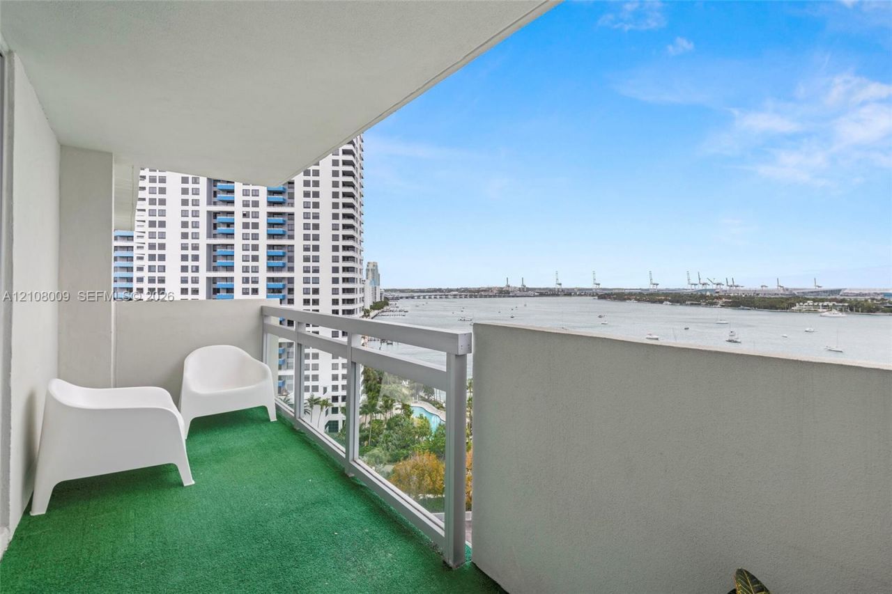 1500 Bay Rd, Unit 1514S, Miami Beach, FL 33139 Photo