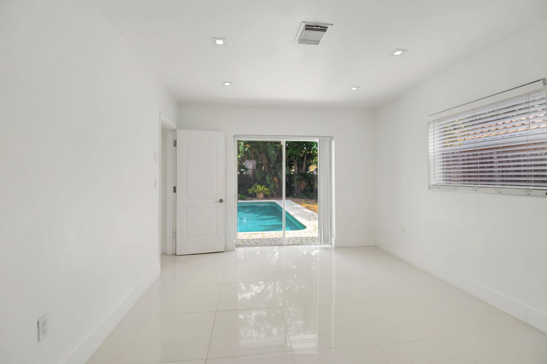 847 NW 7th Street, Boca Raton, FL 33486 Photo