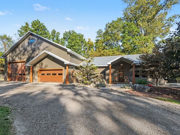 17281 Ash Hollow Drive, Chelsea, MI 48118