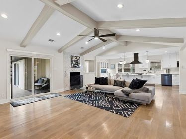 6330 E Lovers Lane, Dallas, TX 75214
