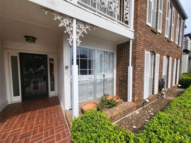 5821 COPPERWOOD Lane, Unit 1126, Dallas, TX 75248