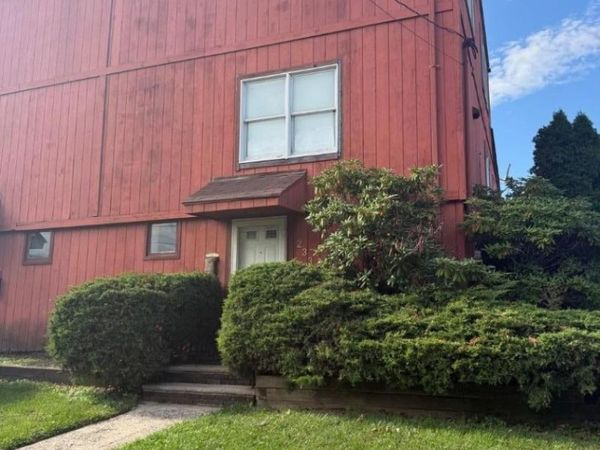 233 Nesbit Ter, Irvington, NJ 07111