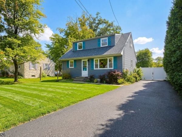 61 Leghorn Ave, Bridgewater, NJ 08807