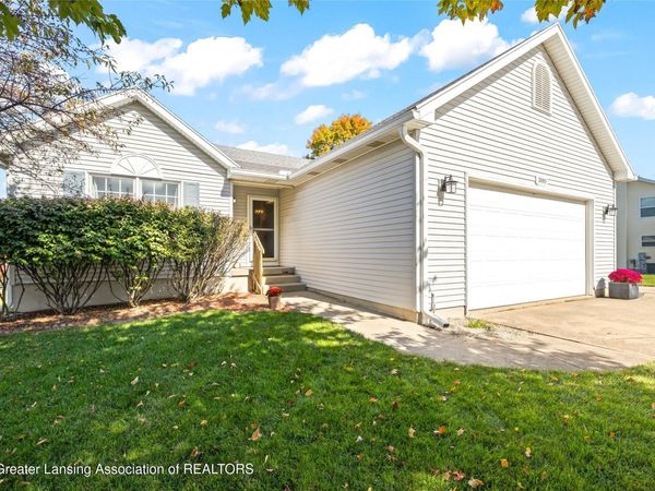 3890 Keller Road, Holt, MI 48842