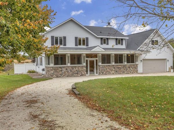 W2359 Birchwood Dr, Lima, WI 53085