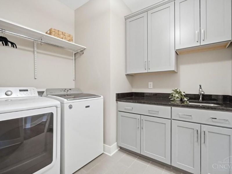 8009 Bennington Drive, West Chester, OH 45241 Photo 39