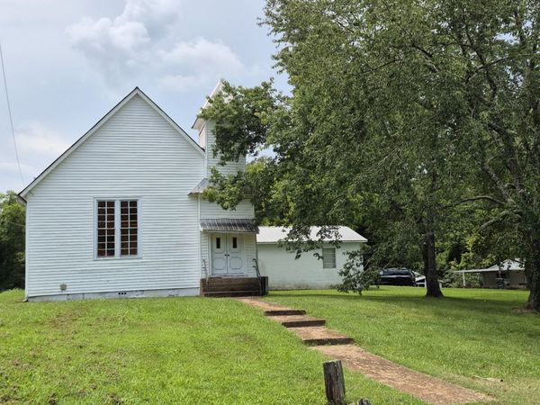 186 Columbia Ave , Centerville, TN 37033