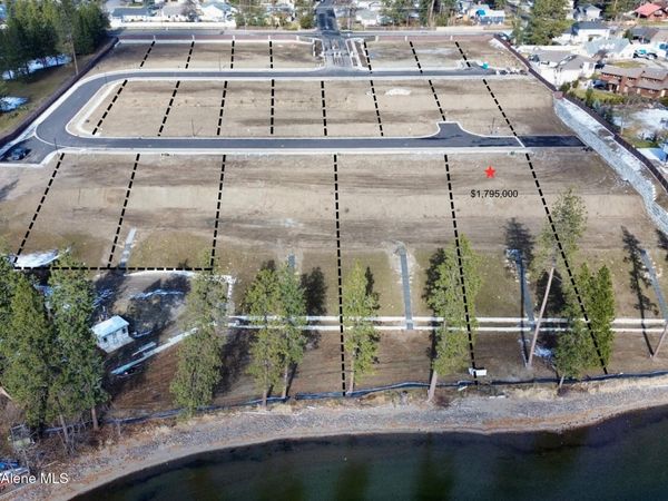 2559 E Ravine Dr , Post Falls, ID 83854