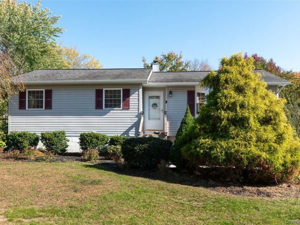 34 Windmill Road , Poughkeepsie, NY 12601