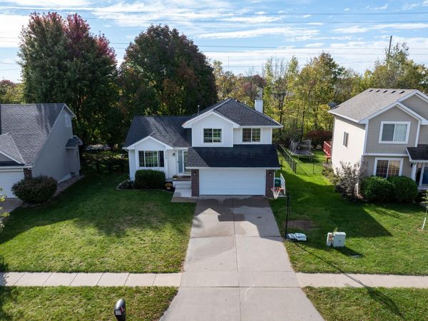 9220 Timberwood Drive, Johnston, IA 50131