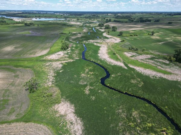- Lake Andrew Township , New London, MN 56273