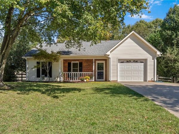1759 Harper Spring Drive, Clemmons, NC 27012