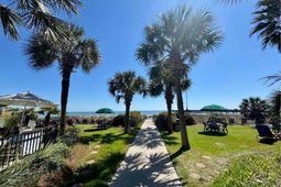 2406 N Ocean Blvd.  photo 4