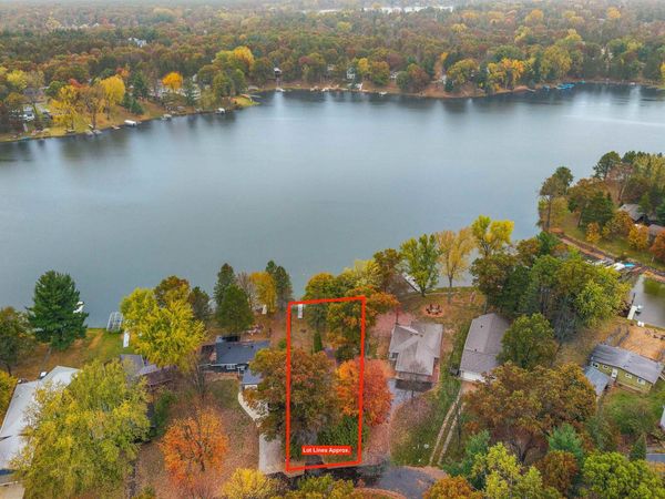1020 E Queens Way, Nekoosa, WI 54457