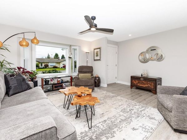 32 Oregon Rd , Campbell River, BC V9W 5T1